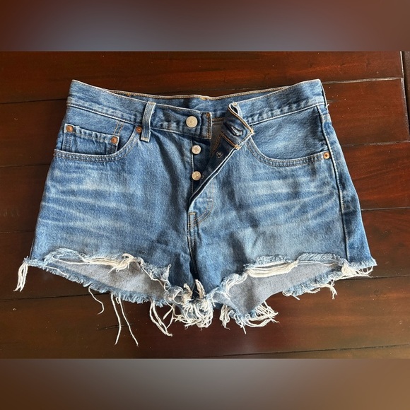 Levi's Pants - Levi’s 501 Denim Shorts with Frayed Edges Size 27